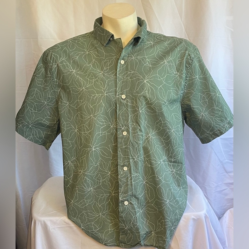 Green Floral Button Down Shirt Free Assembly Men’s Large